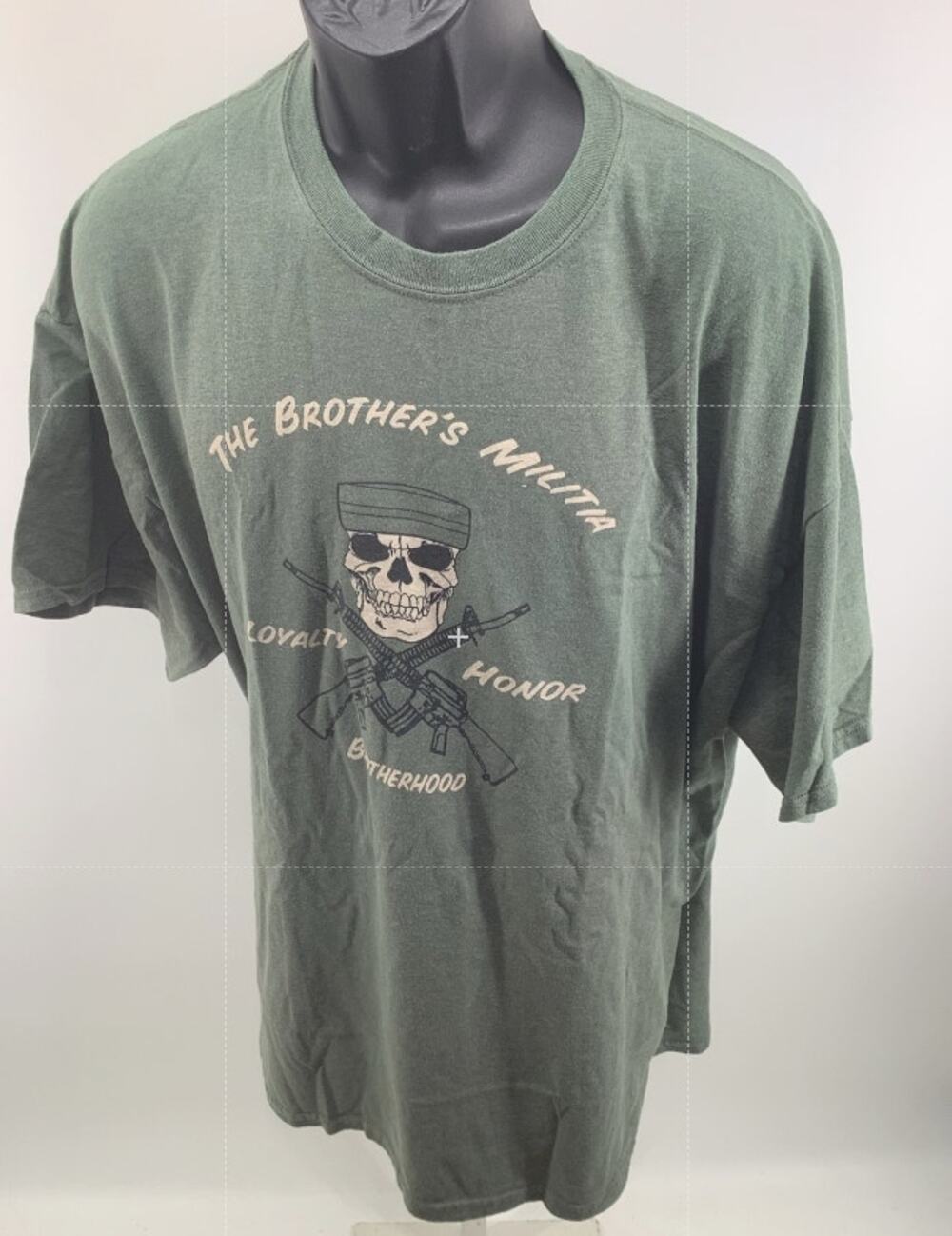 Gildan The Brothers Militia Skull Rifles Graphic T Shirt 2XL Olive Green